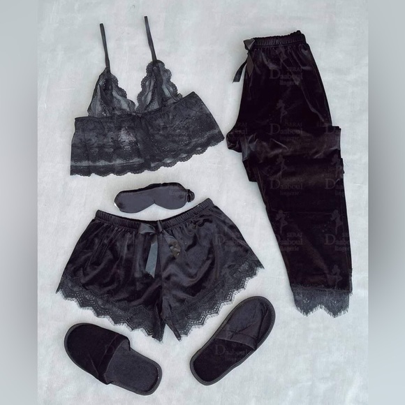 Pajama - Picture 1 of 1